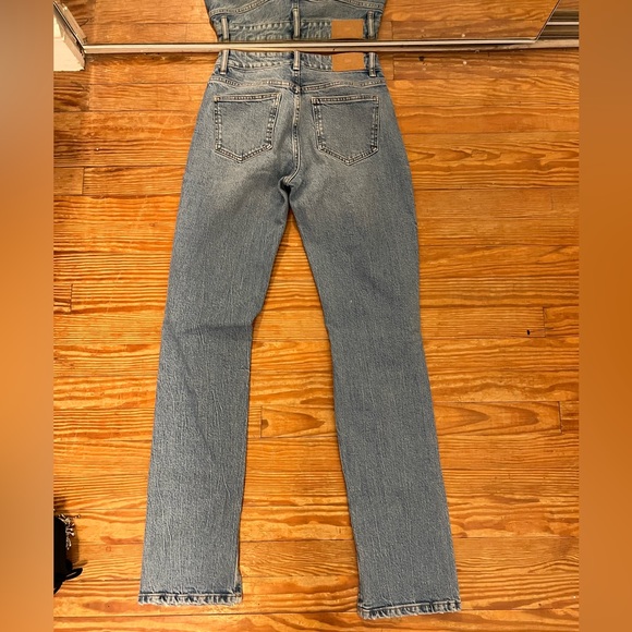 Jeans - Picture 2 of 4